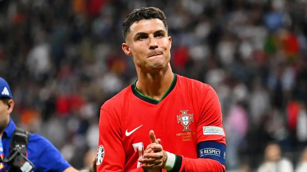 人员方面效, 在去年的友, 效力于五大