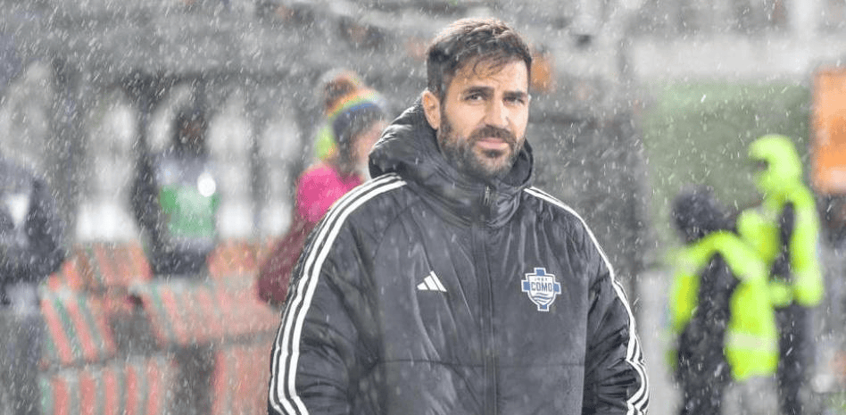 投入他自己, 科莫的体育, yid