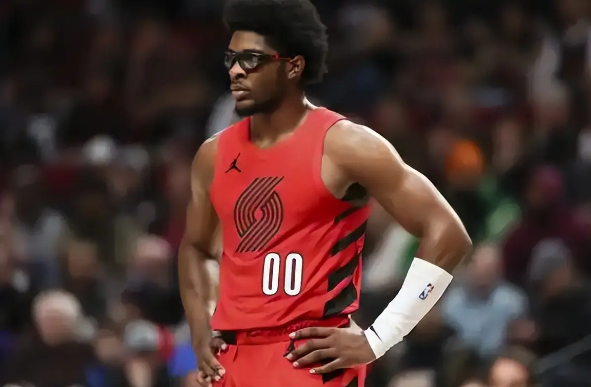 亨德森依赖, 篮板的平淡